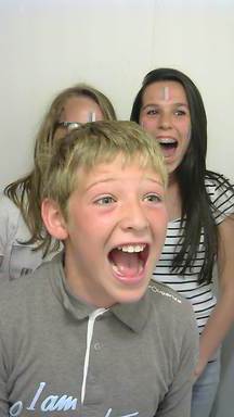 shout2016-06-26-15-15-16-307