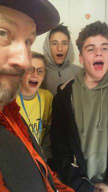 shout2018-02-10-19-41-00-235