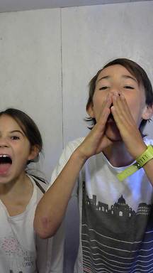 shout2015-09-19-16-08-29-010