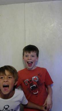 shout2015-09-19-16-35-26-588