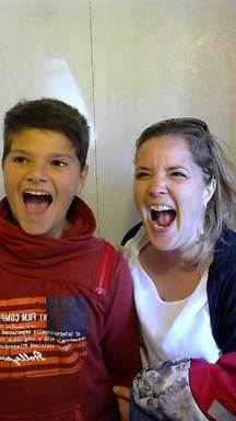 shout2015-09-19-17-14-10-122