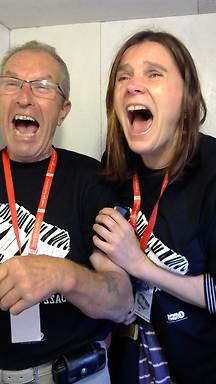 shout2015-09-19-17-36-43-203