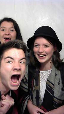shout2015-09-19-20-45-30-579