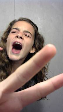 shout2015-09-19-21-32-26-032