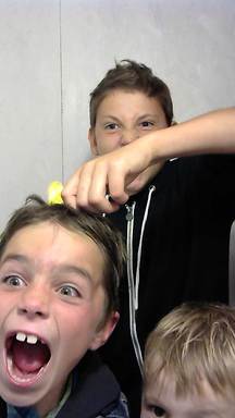 shout2015-09-19-21-54-19-227