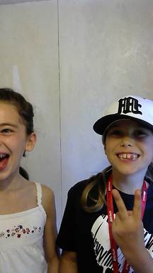 shout2015-09-20-16-16-54-423