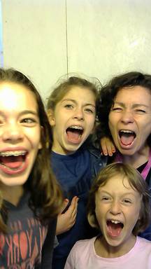 shout2015-09-20-19-43-54-772