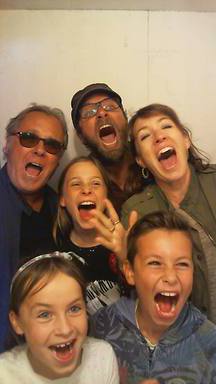 shout2016-09-18-16-46-43-263