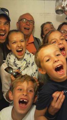 shout2016-07-09-14-44-21-945