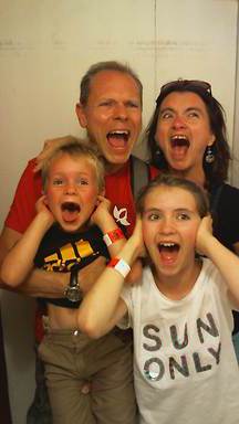 shout2016-07-10-14-16-52-694