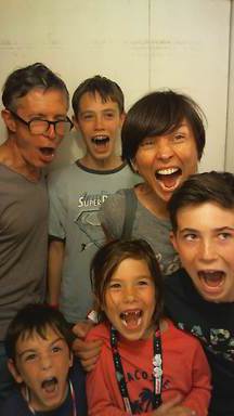 shout2016-07-10-17-20-08-455