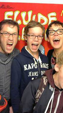 shout2015-10-25-15-32-36-032