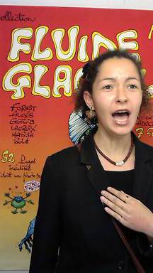 shout2015-10-25-15-53-55-525