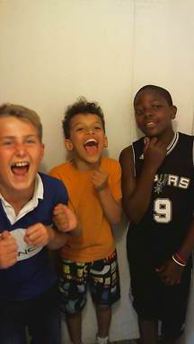 shout2016-09-04-17-22-44-009