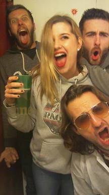shout2016-12-04-00-05-31-558