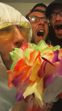 shout2016-12-04-01-21-28-004