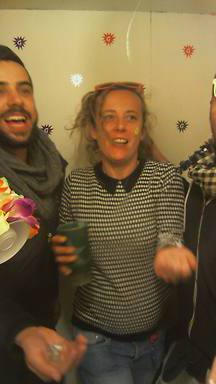 shout2016-12-04-02-06-13-123